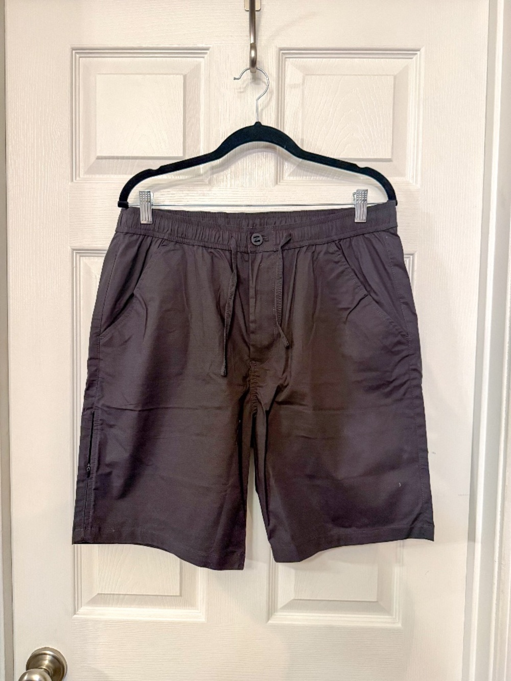 PRANA charcoal gray, double peak E-Waist Men's shorts, Size L